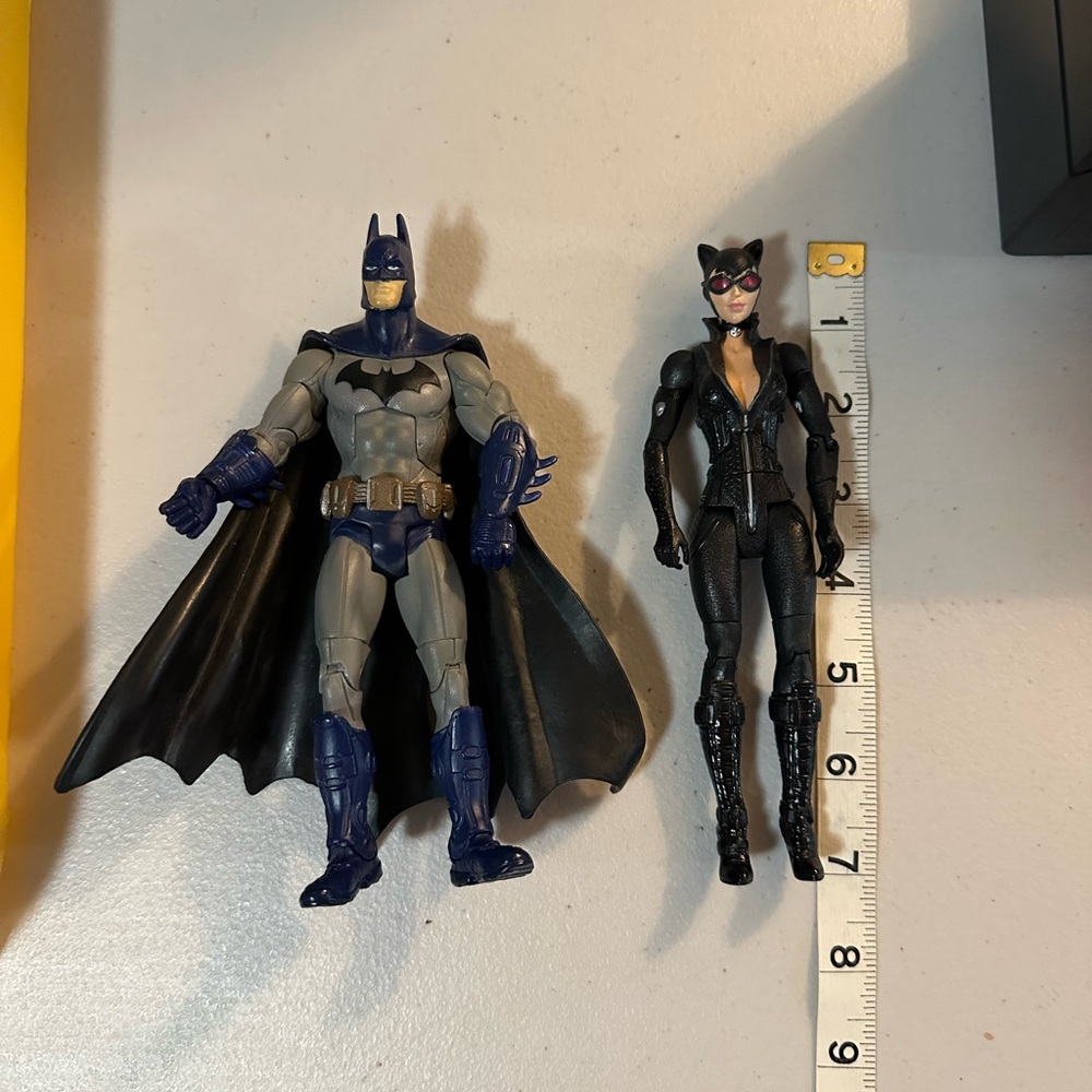 Arkham City Legacy Edition Batman and Catwoman Set